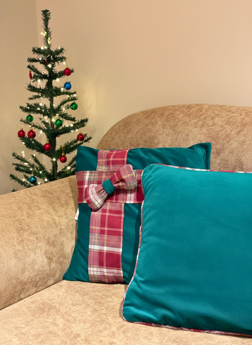 CHRISTMAS SPECIAL REMOVABLE BOW CUSHION COVER